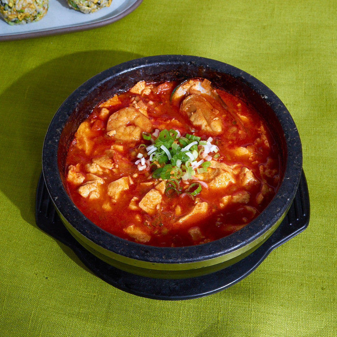 해물 순두부 Spicy Seafood Sundubu Soup (DF)