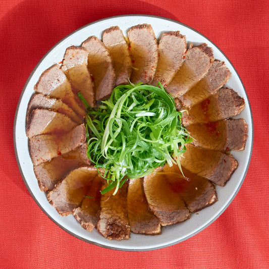 양지수육 Cold Brisket with Scallion Salad (GF, DF)